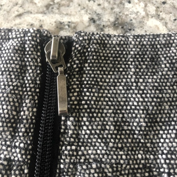 La Classe Couture Mini skirt​ - Picture 3 of 9